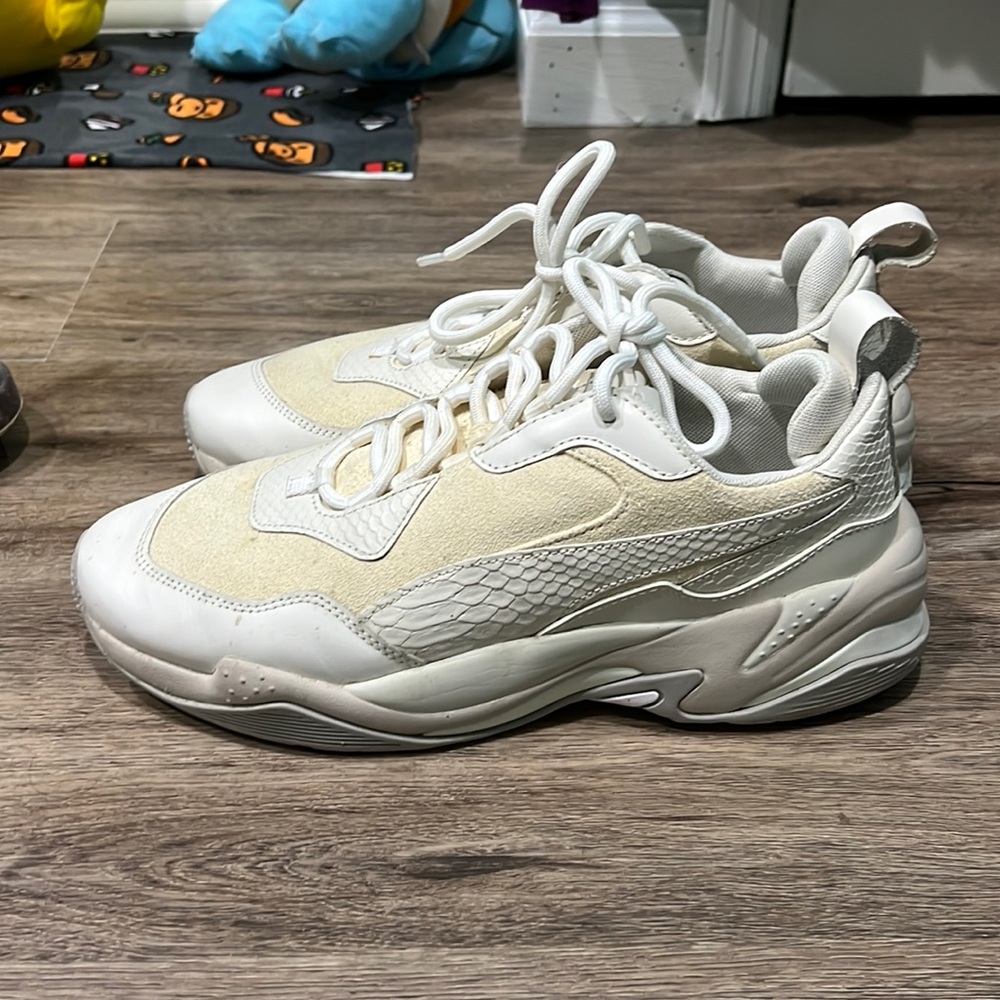 Puma Thunder Spectre Cream size 9.5 snakeskin pattern